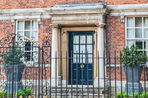 Island Hall, Post Street facade