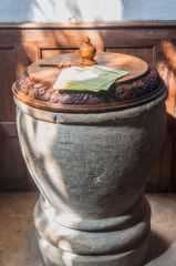 Norman tub font
