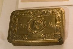 1917 Christmas box sent to WWI soldiers