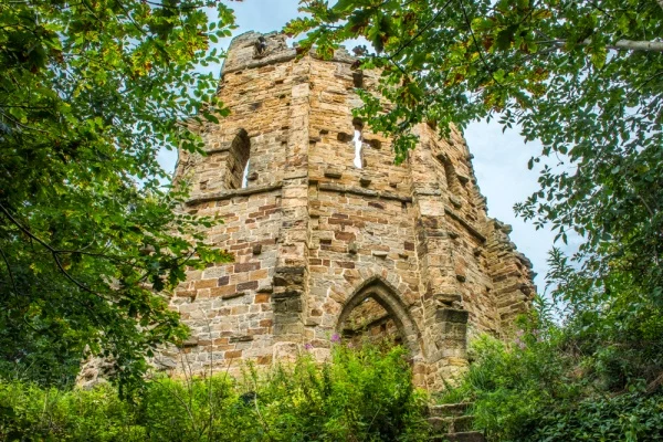 Mowbray Castle, Hackfall Woods