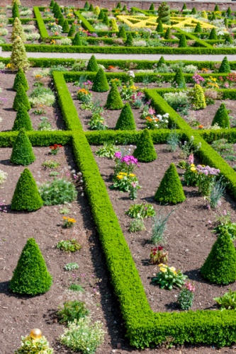 Formal parterre gardens
