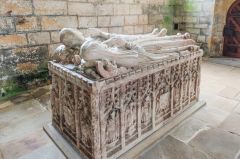 Edward and Elizabeth Redman effigies (1529)