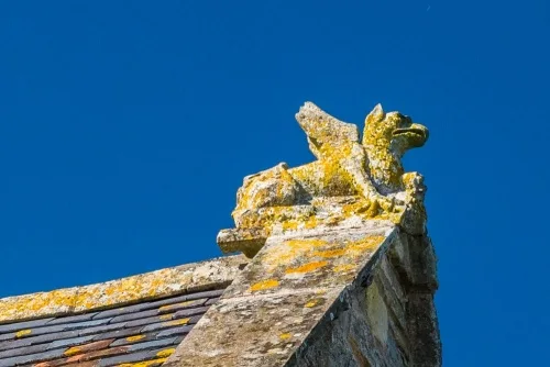 Winged dragon finial