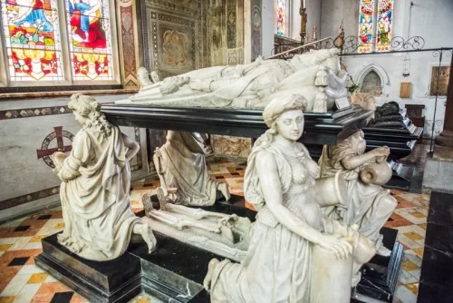 Robert Cecil's tomb in St Etheldreda's Church