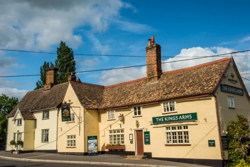 The 17th century Kings Arms pub