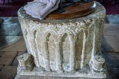 A closer look at the 13th-century font