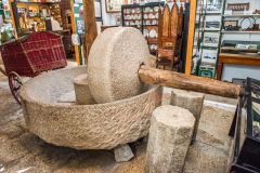 The traditional cider-crushing mechanism