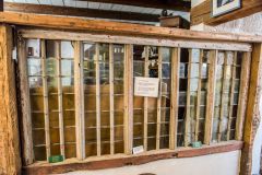 The 18th-century removable window