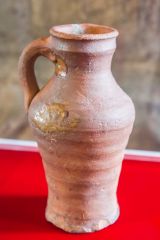 Henry VII Experience, 14th-century drinking jug