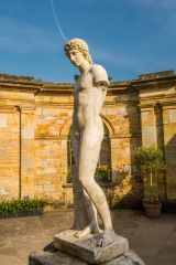 Statue in the Italianate Gardens