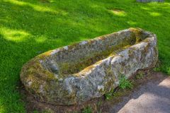 The early medieval stone coffin