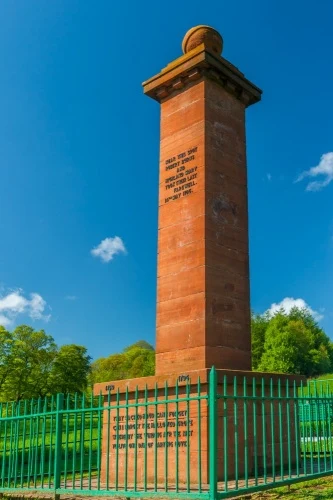 A closer look at the monument