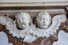 Cherubs on the Edmond Newdigate wall monument