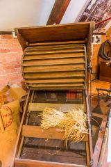 A traditional barley screen