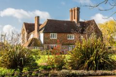 Horne's Place, chapel beyond