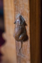 Robert 'Mouseman' Thompson carved mouse