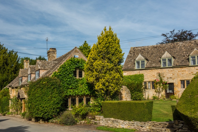 Pretty cottages on Icomb Hill