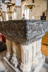 Another look at the 12th century font