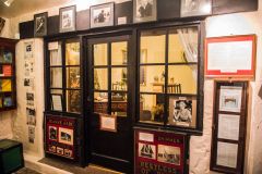 Daphne du Maurier's Room