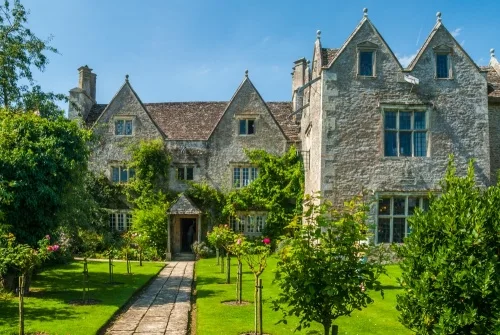 Kelmscott Manor