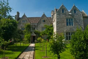 Morris' home of Kelmscott Manor