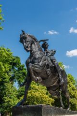 Physical Energy statue