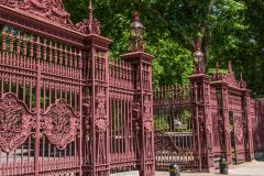 The Queen's Gate park entrance