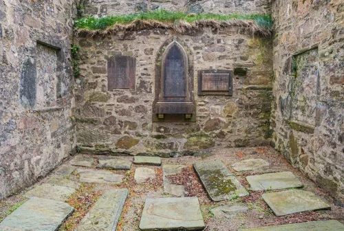 The chapel interior (Machlachlan mausoleum)