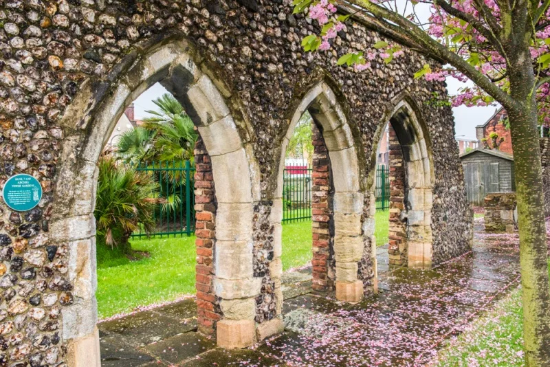 15th century arches in Tower Gardens