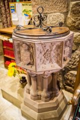 The octagonal font