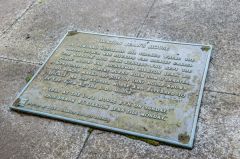 Plaque marking the site of Kirkton Jean's inn