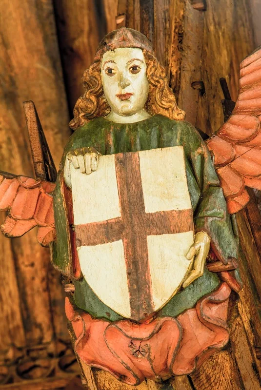 1504 carved angel figure