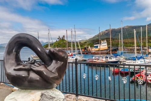 Teko sculpture and Kyleakin harbour