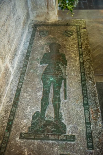 Thomas Mohun brass, c. 1440