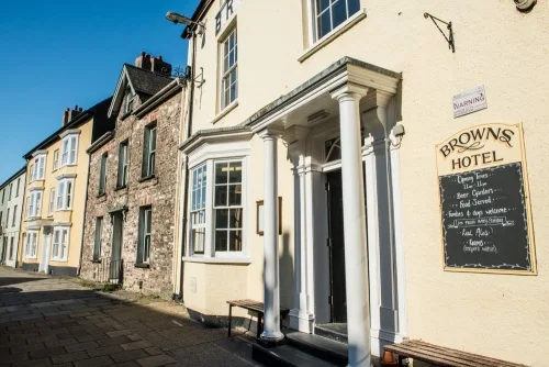 Brown's Hotel, Laugharne