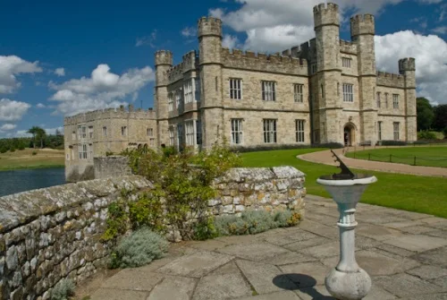 The castle entrance courtyard