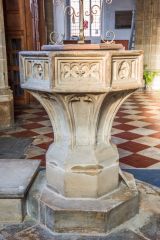The octagonal medieval font