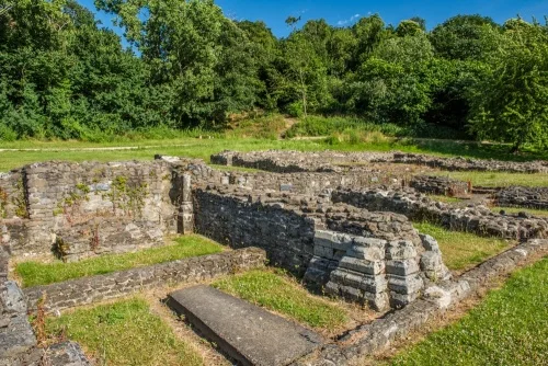 Burial place of Roesia of Dover's heart