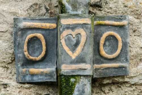 Ace of Hearts symbol - how the house was won