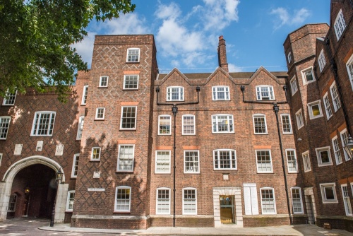 Lincoln's Inn Gatehouse and Old Buildings