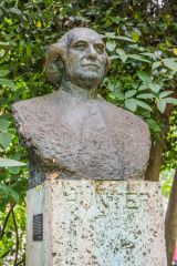 Lincoln's Inn Fields, John Hunter memorial (1728-1793)