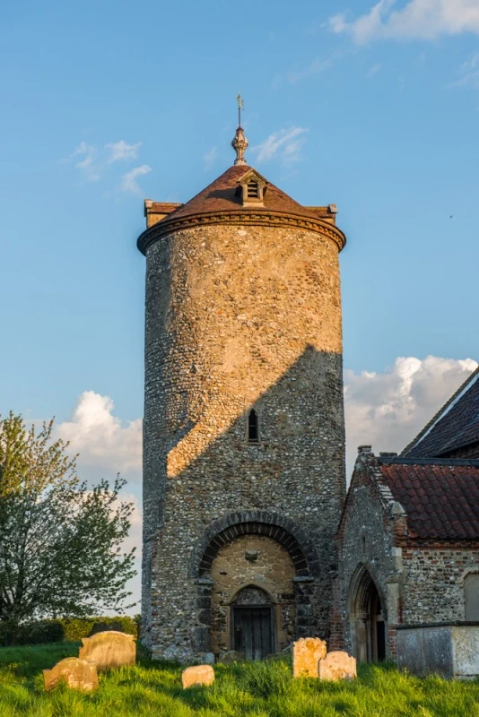 The late Saxon detached round tower