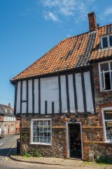 A timber-framed inn on Common Place
