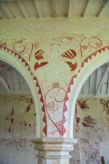 Wall painting on the nave arcade