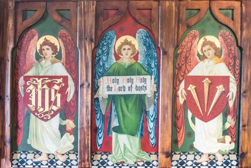 The Pre-Raphaelite reredos