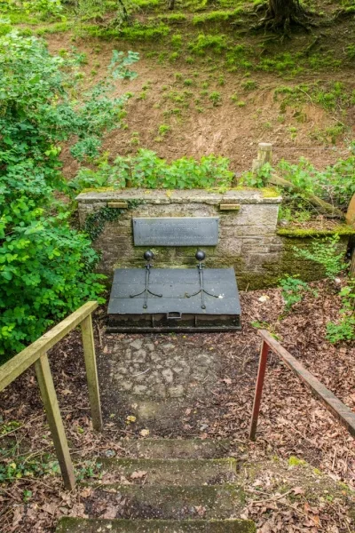 Steps down to the well