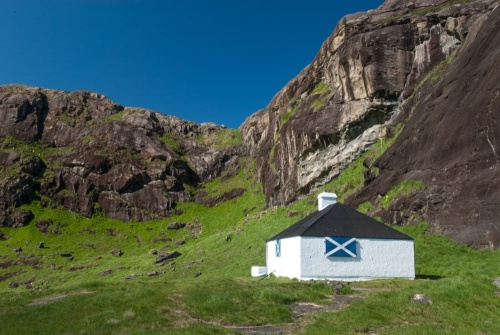 Loch Coriusk Memorial Hut