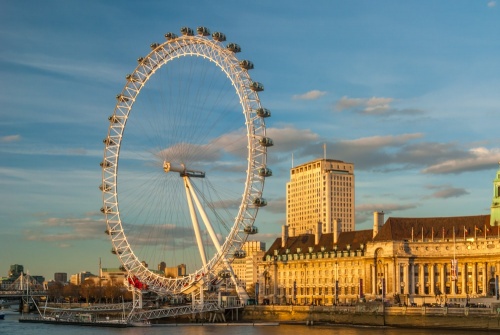 Merlin Entertainments  London Eye turns Green for 'Green Friday