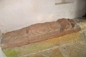 14th century effigy, Long Compton