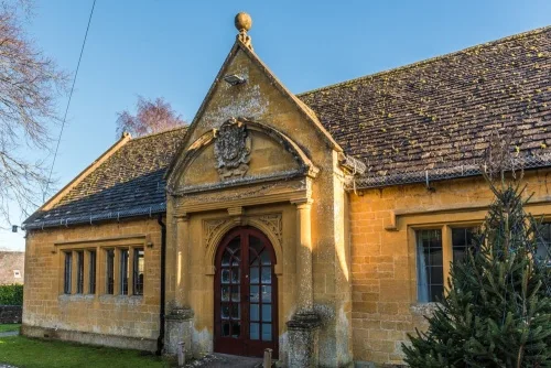 The Gentleman's Reading Room (built 1904)